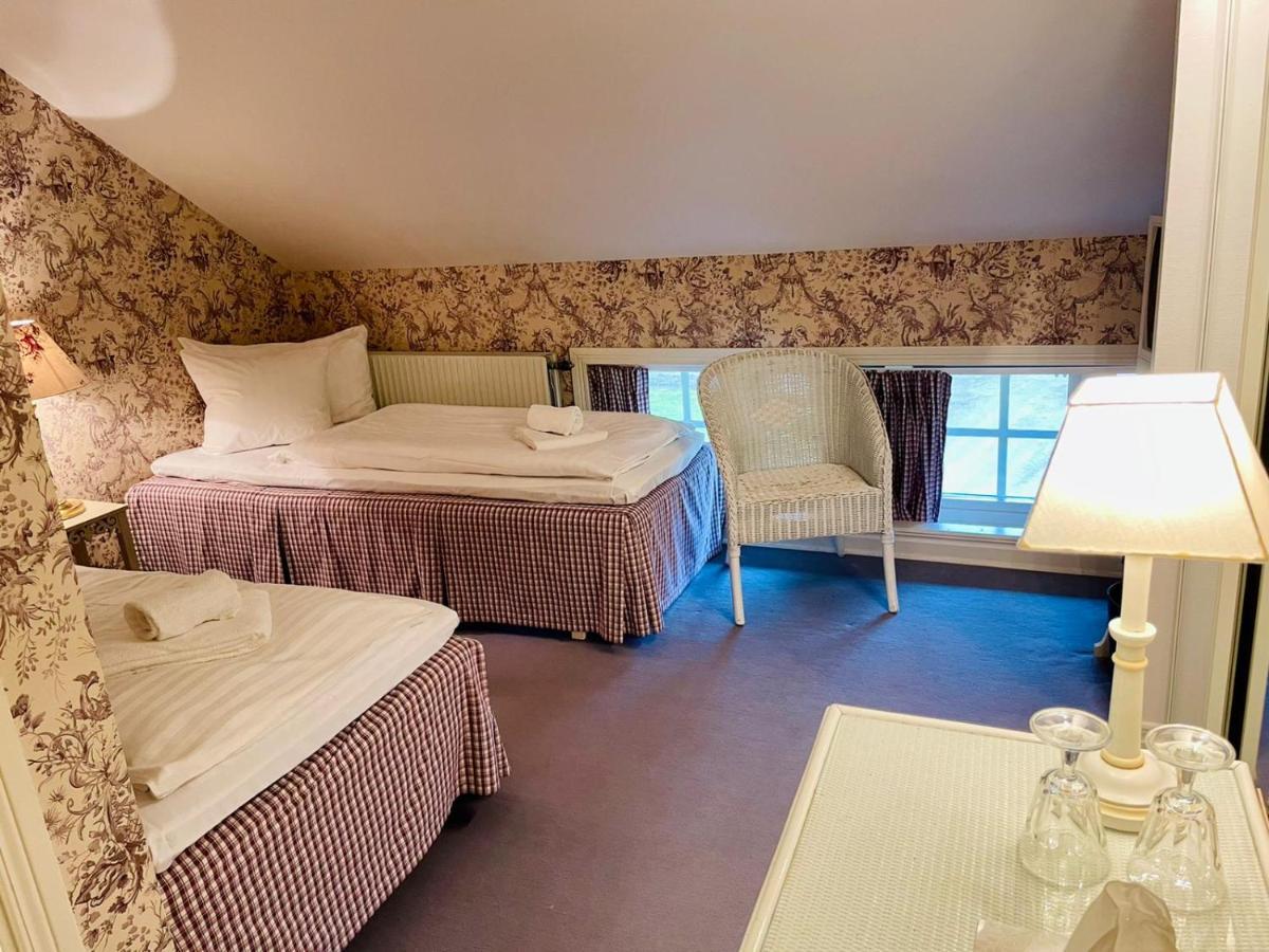 Apertins Hotell Kil Exterior foto